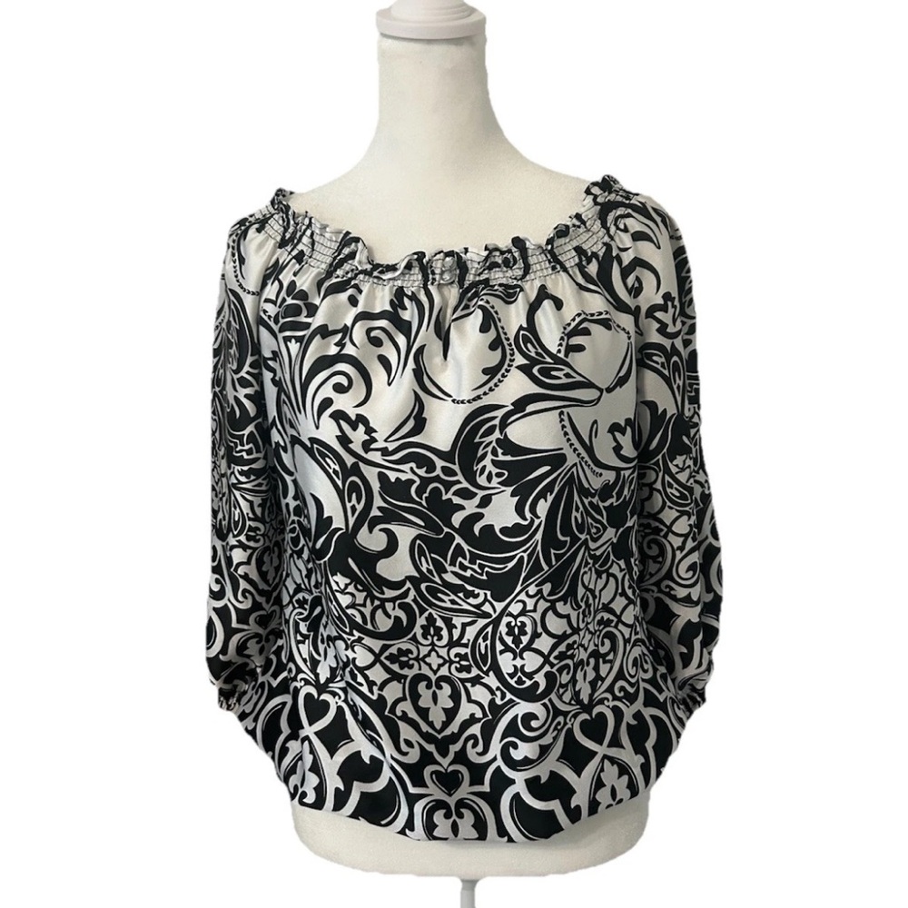 White House Black Market Black and White Blouse